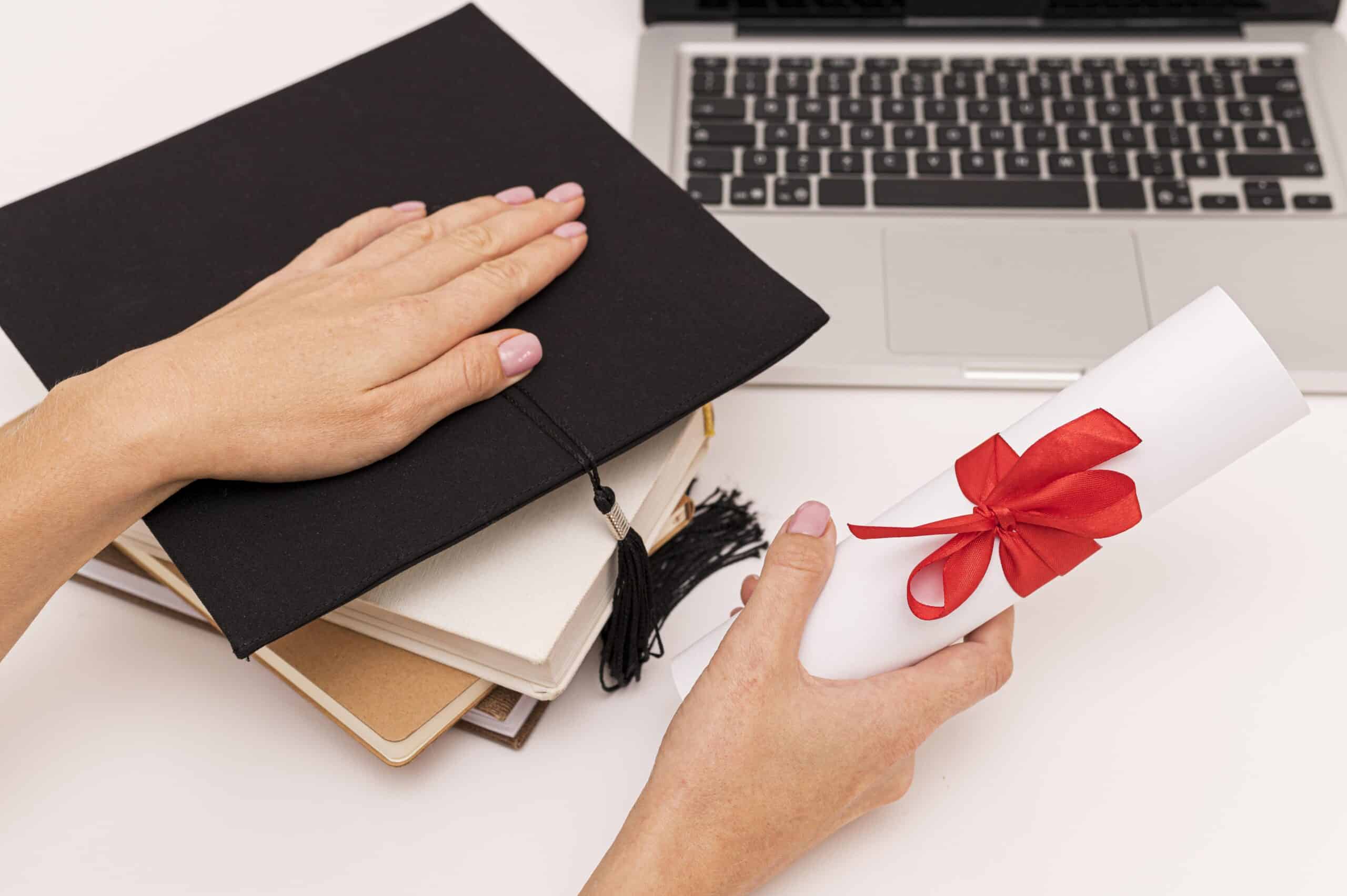Photo illustrant une déliverence de certificat